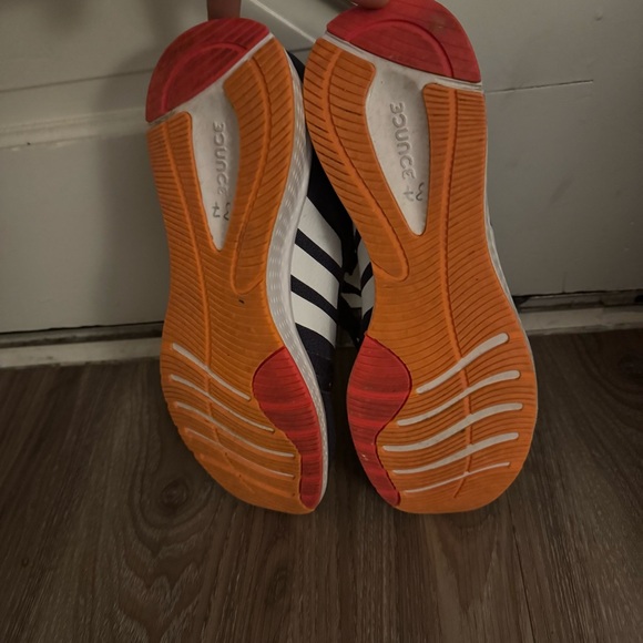 Adidas running shoes - Picture 5 of 6